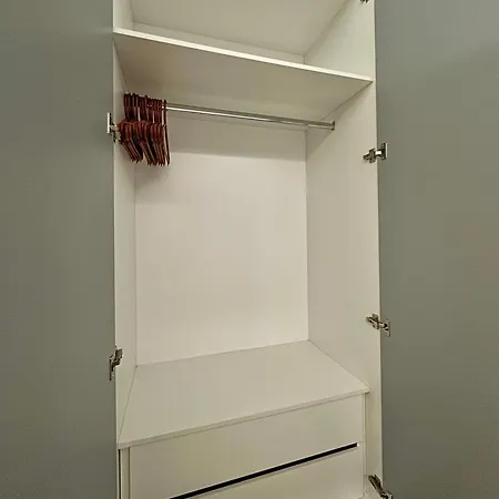 Bina's Golem (Tirana)