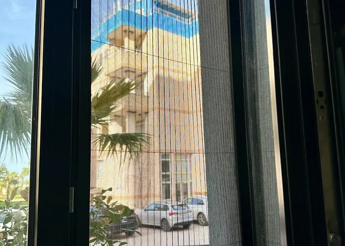 アパート Bina's ゴーレム