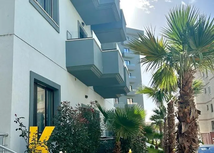 アパート Bina's ゴーレム